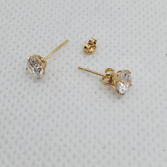14 KT Italian Gold CZ Round Stud Earrings - Picture 10 of 13